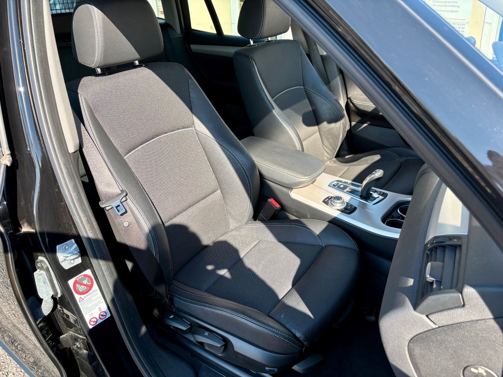 Fahrzeugabbildung BMW X3 xDrive20d Aut. Navi Xenon SPORTSITZE Leder PD