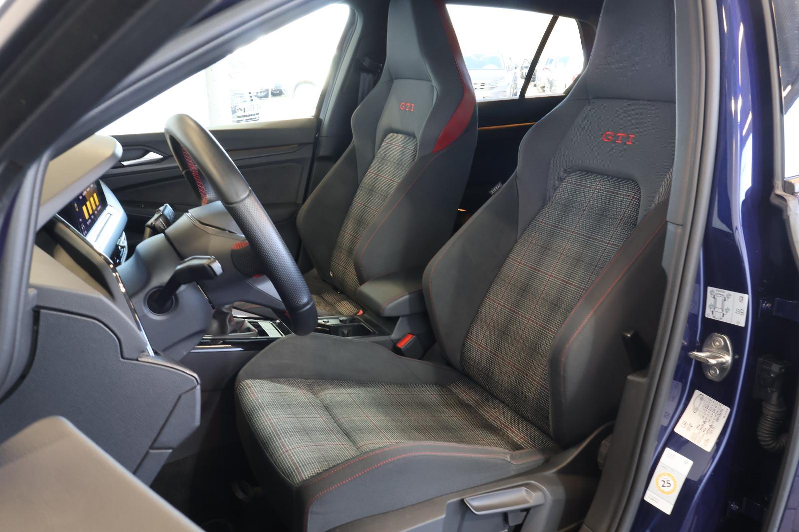 Volkswagen Golf VIII GTI 2.0 TSI AID+ACC+LED+AMBIENT+19", миниатюра 13