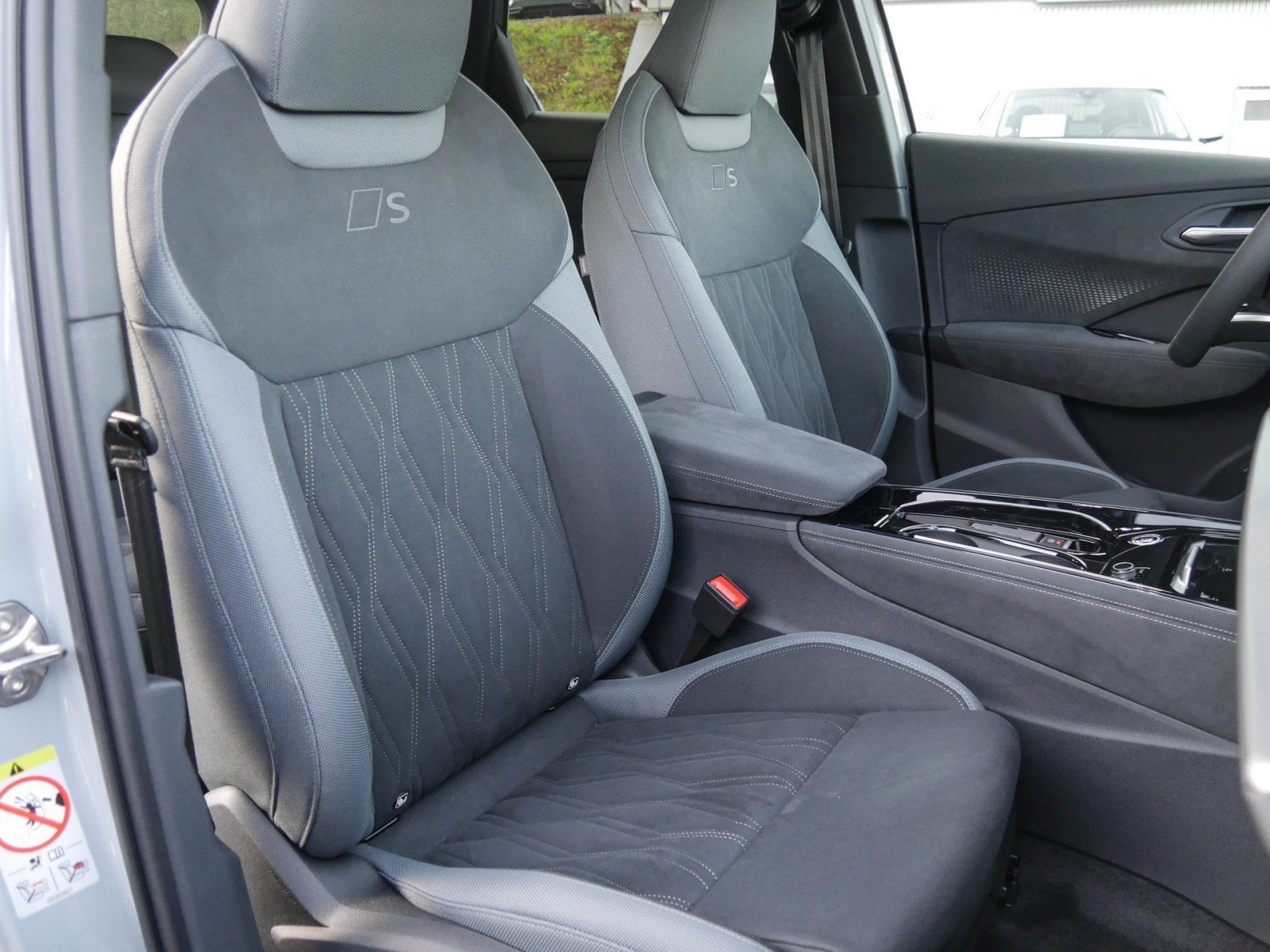 Audi Q3 e-hyrid S-Line Tech Pro Pano Matrix foto 6