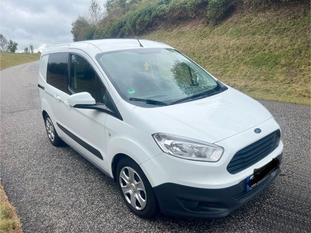 Ford Tourneo Courier 1.5 TDCi 70kW Trend Trend