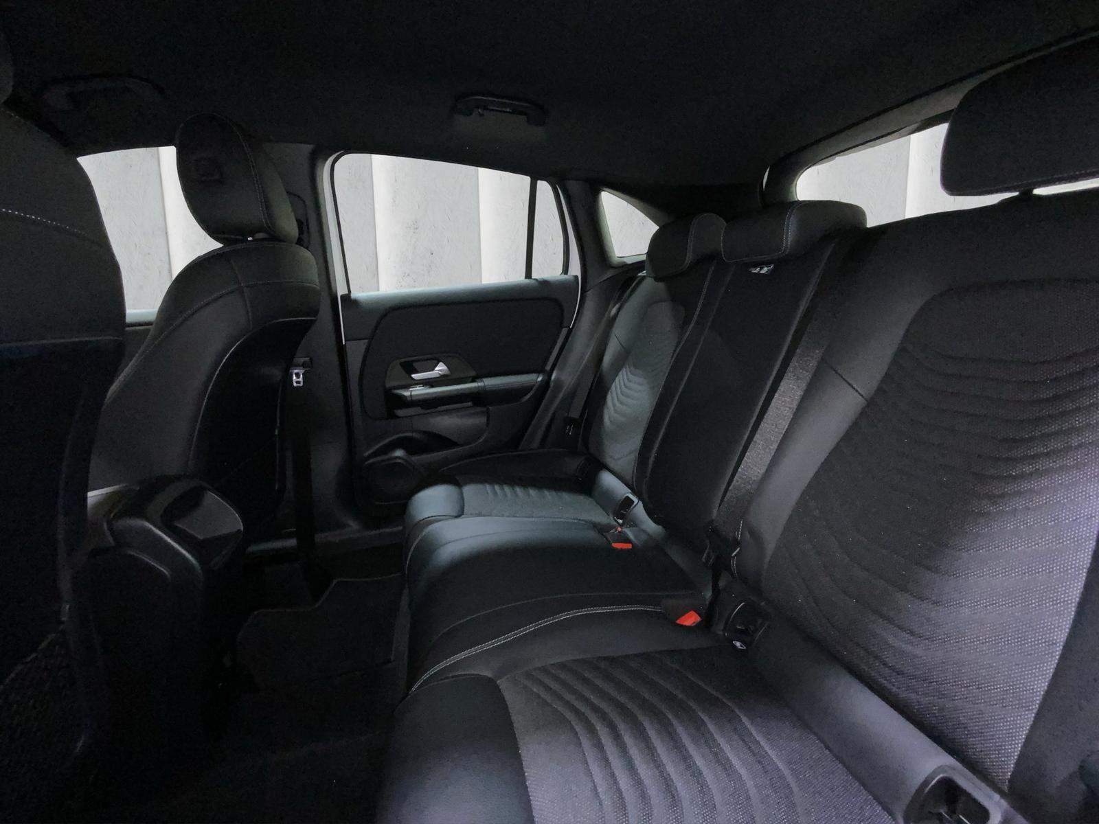 Mercedes-Benz GLA Style Distronic Plus RFK PDC Nav, миниатюра 11