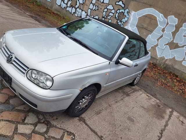 Volkswagen Golf - CABRIOLET