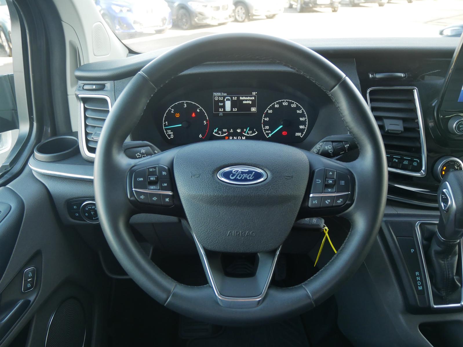 Ford Tourneo Custom 320 L1H1 VA Autm. Titanium X AHK
