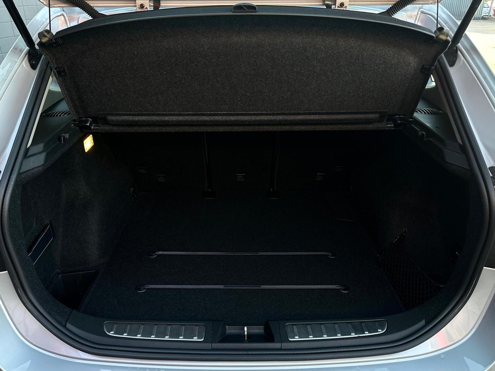 BMW X1 xD 25d SPORTPAKET XENON#AHK#SHZ#TEMP#PDC#18'' - Image 7