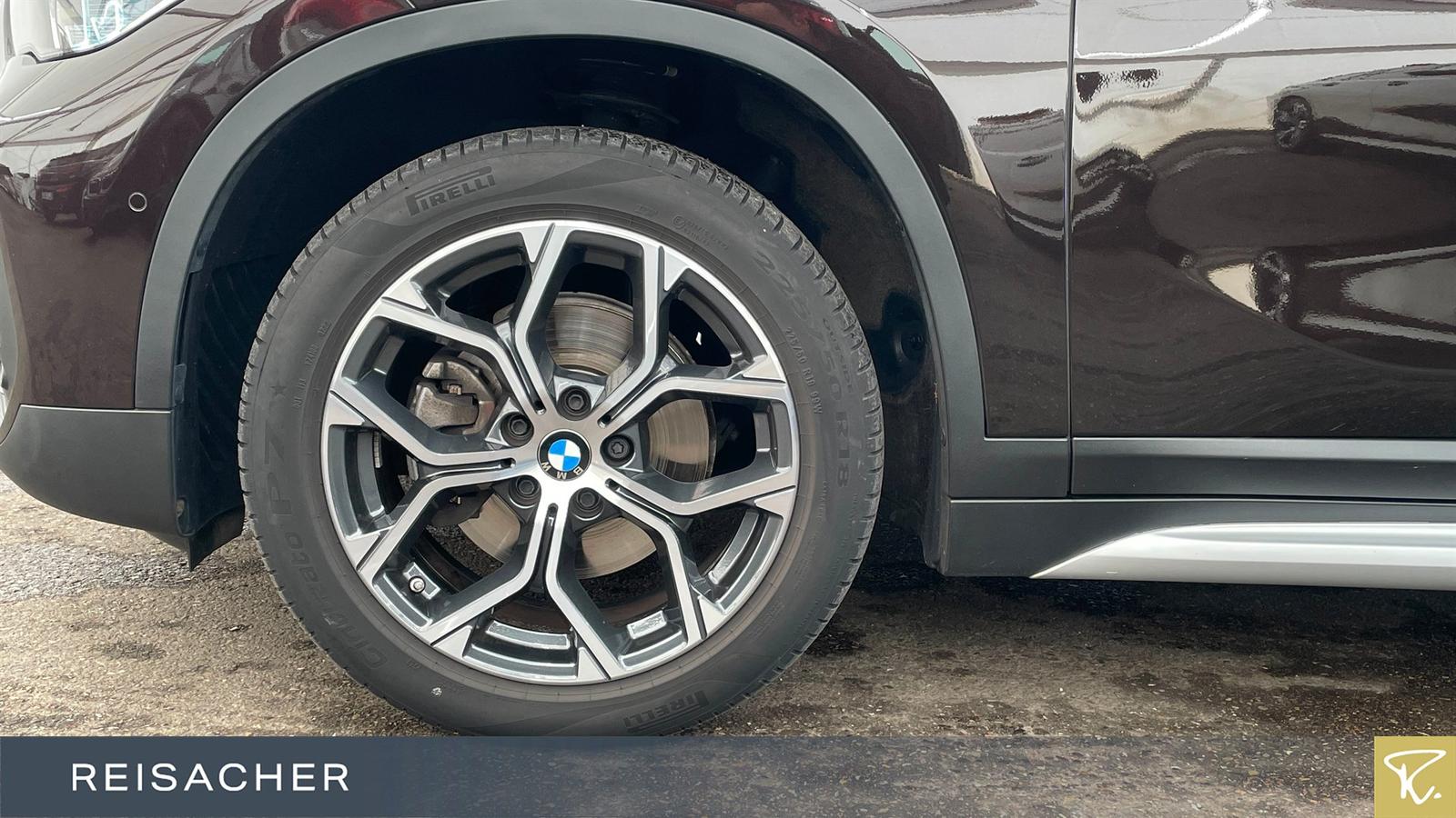 BMW X1 sDrive18i LED Scheinwerfer,AHK,DAB-Tuner,Auto