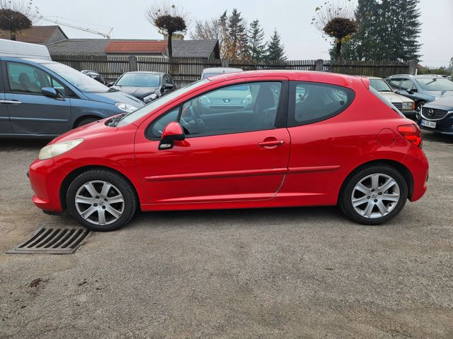 Peugeot 207 Sport, 8-fach bereift