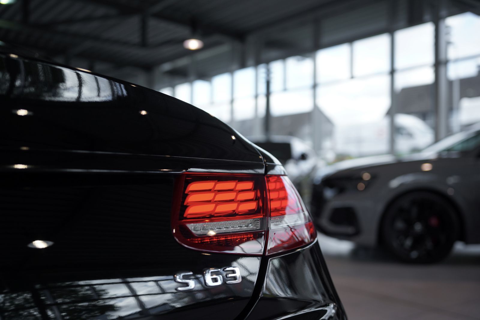 Mercedes Benz S 63 Amg