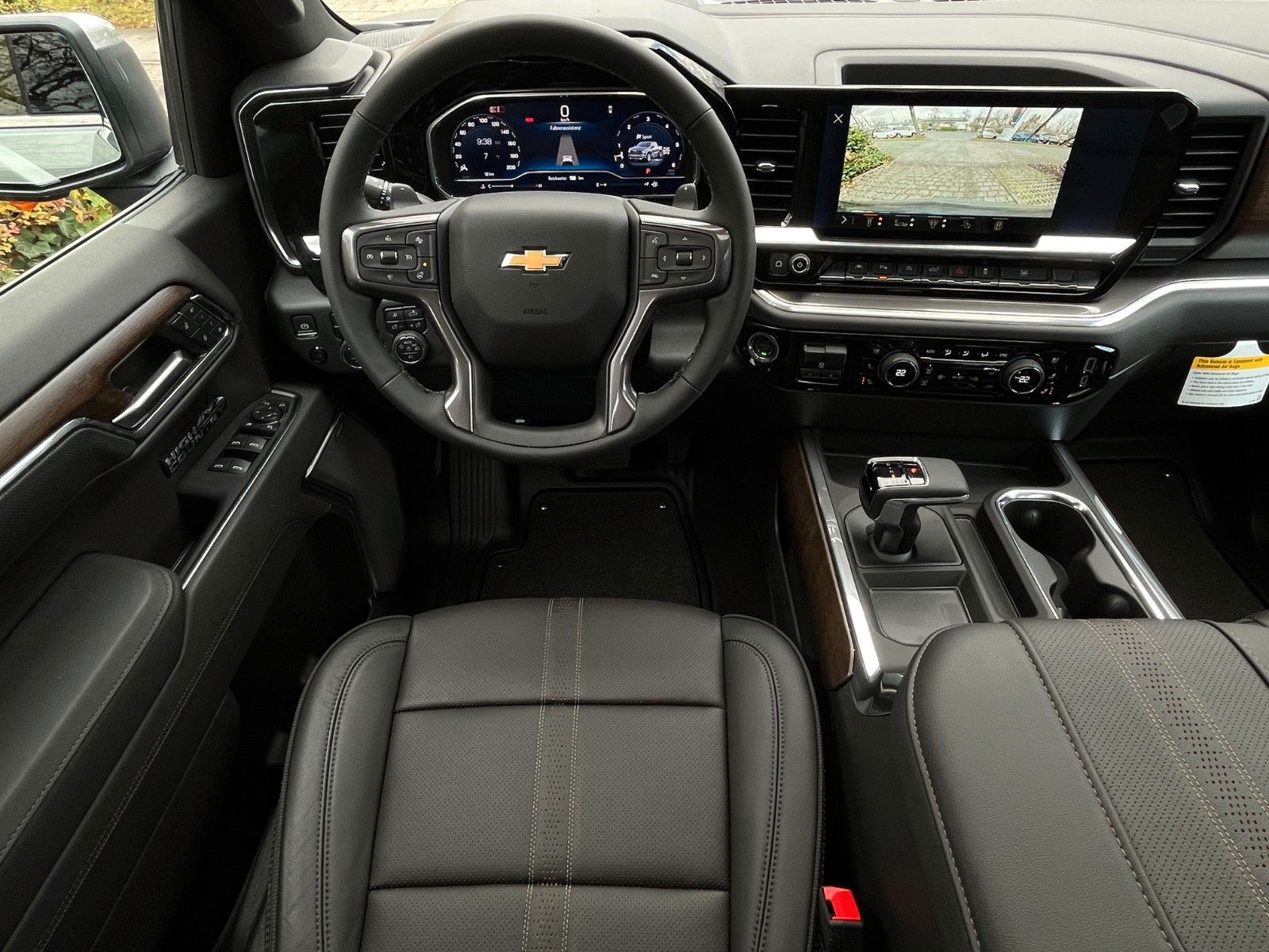 Fahrzeugabbildung Chevrolet Silverado 6.2 V8 High Country MY2025