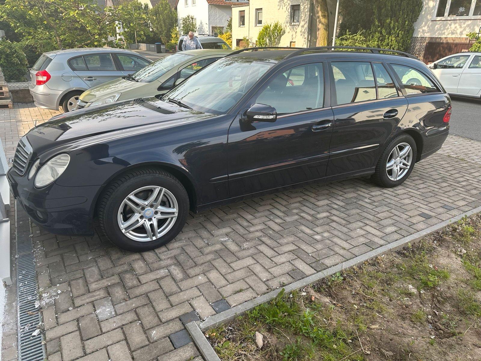 Mercedes-Benz 200 2007 — rear view