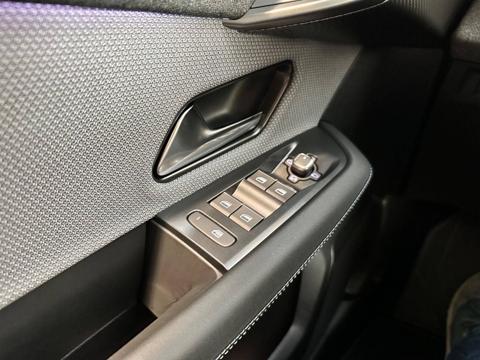 Fahrzeugabbildung Opel Grandland 1.2 48V GS*360°*HeadUp*SHZ