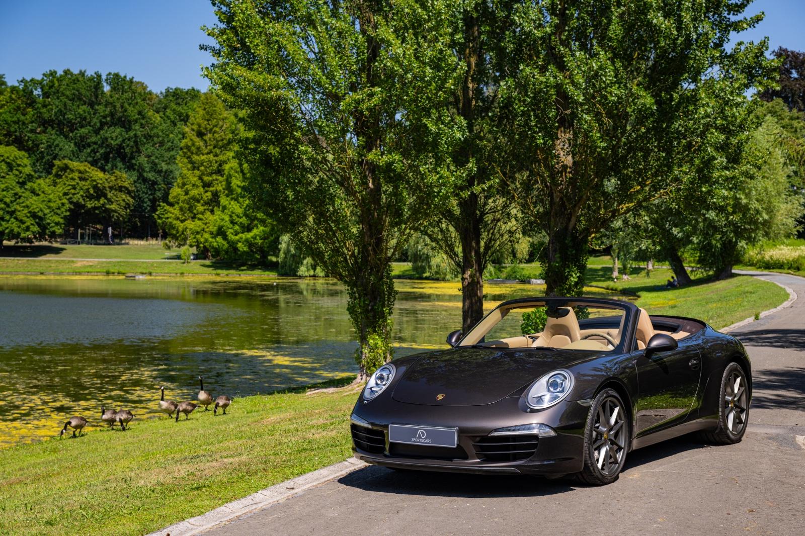 Porsche 911 Carrera Cabriolet