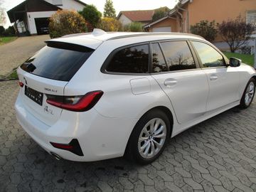 BMW 320 - 5