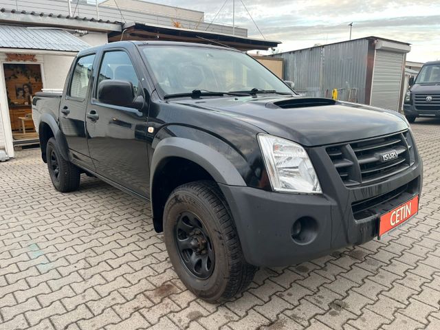 Isuzu D-Max Double Cab Custom 4WD