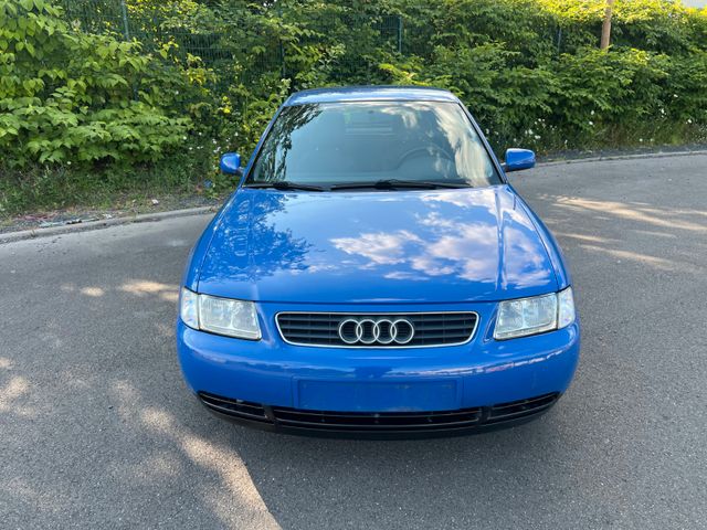 Audi A3 1.8 Ambiente