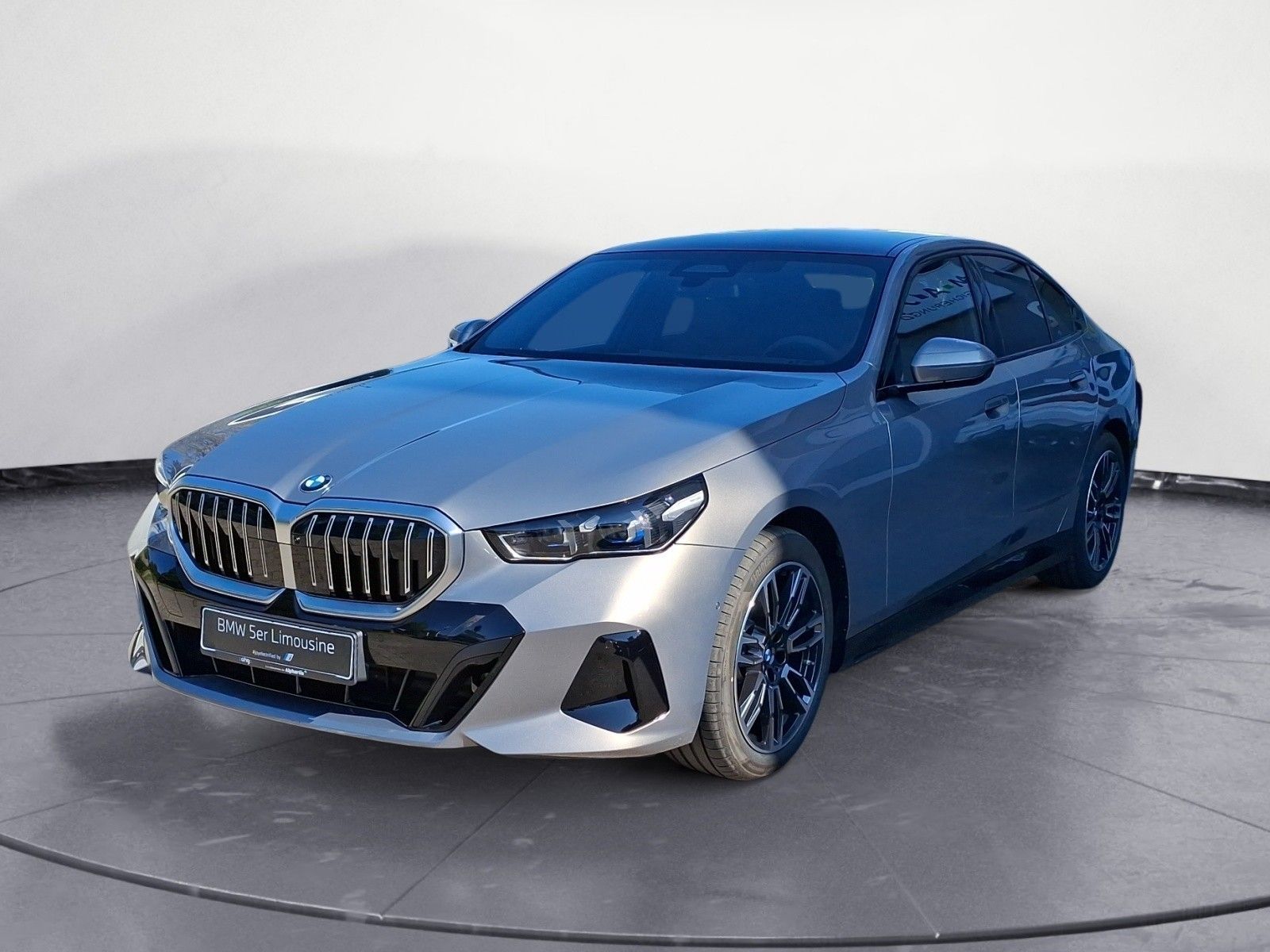BMW 520i Limousine AHK M-Sport Innovation Comfort imagem 2