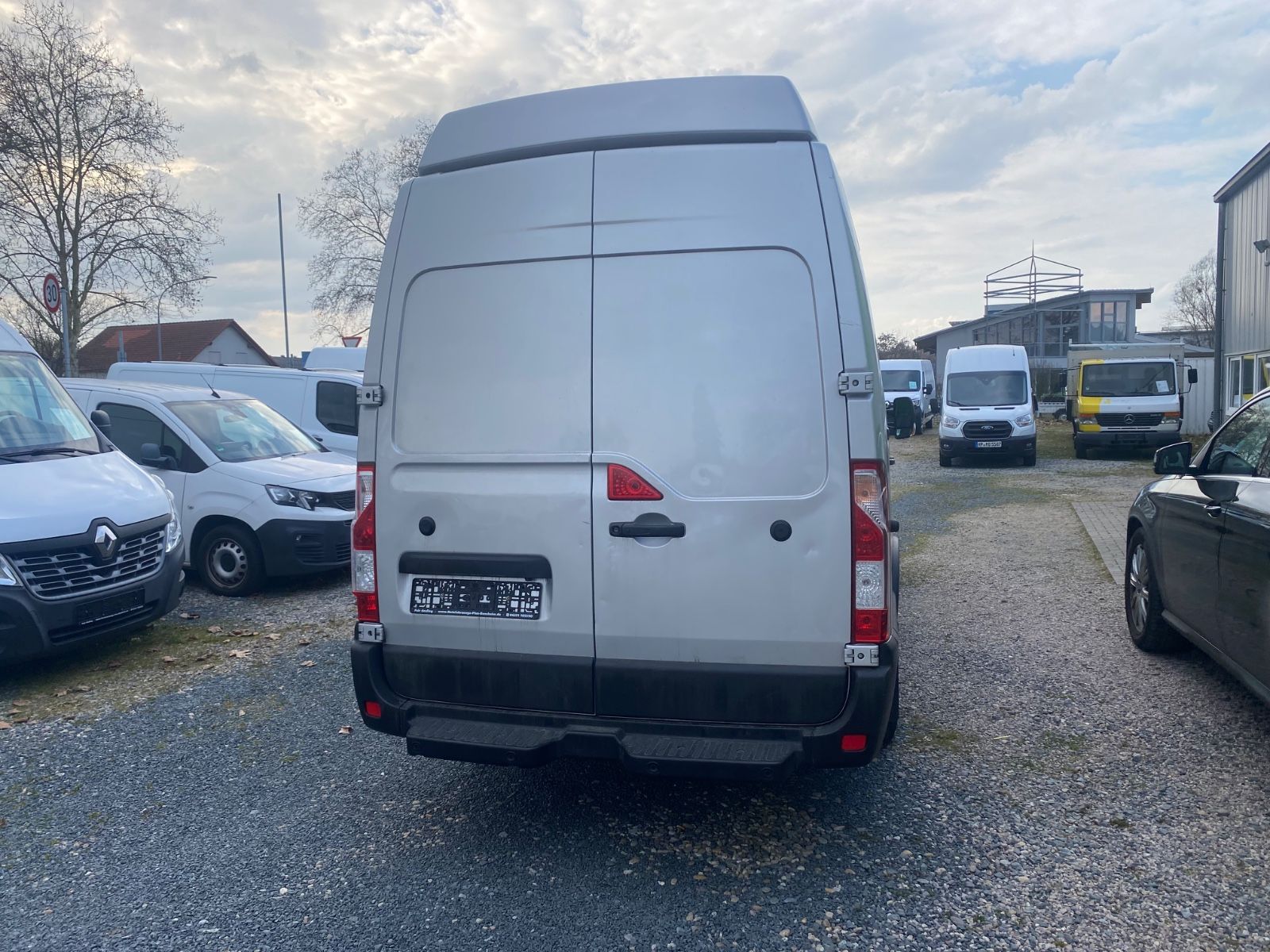 Fahrzeugabbildung Nissan NV400 Kastenwagen L4H3 3,5t COMFORT,1Hd,Navi,SHg