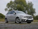 Mercedes-Benz B180, 6-Gang, Harman-Kardon, Panorama-SD, AC - Mercedes-Benz B 180 in Braunschweig