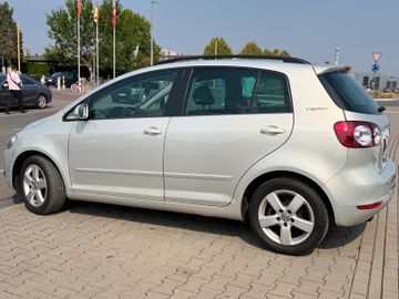 Volkswagen Golf - 10