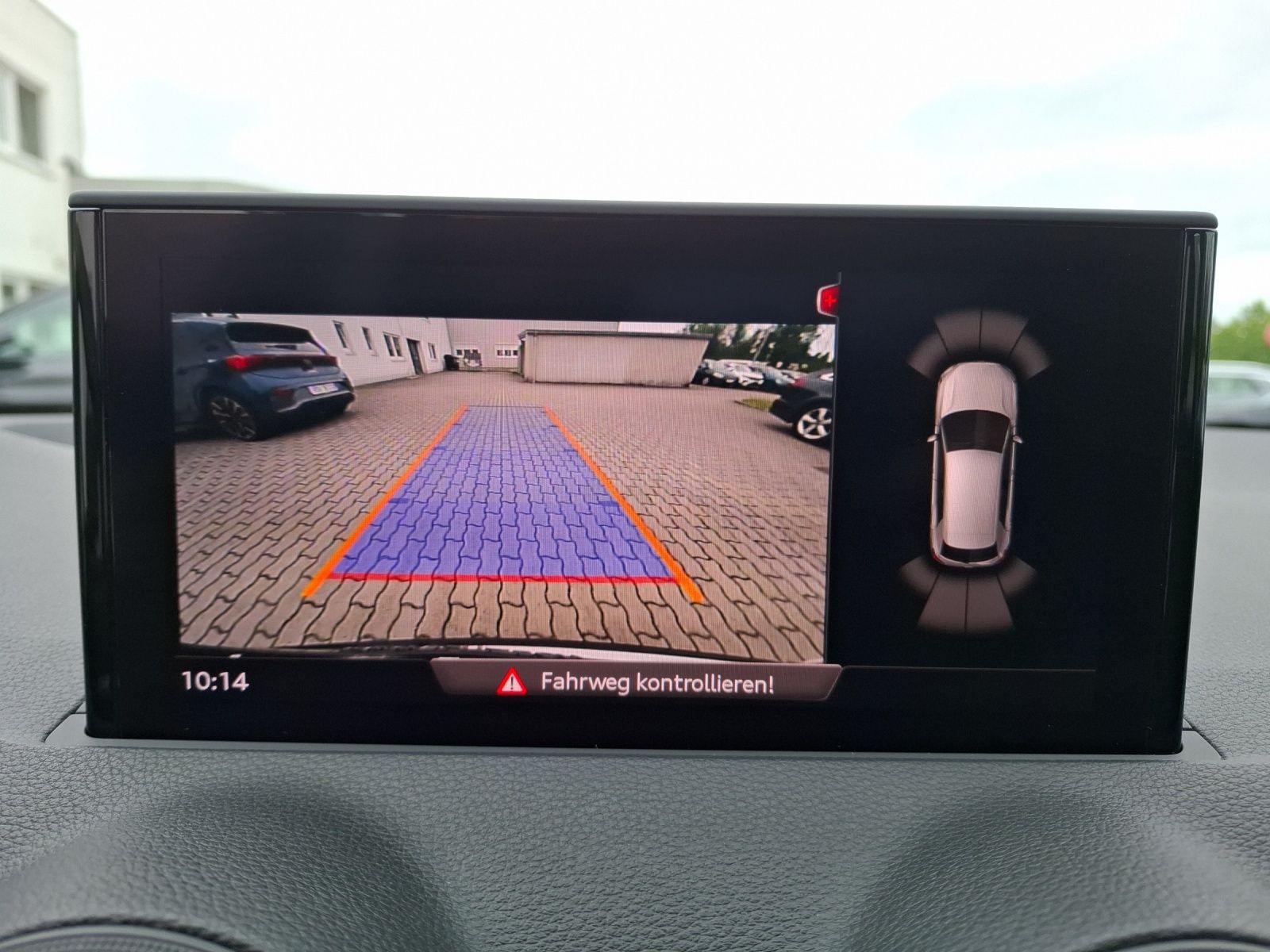 Fahrzeugabbildung Audi Q2 35 TFSI advanced S-tronic LED Navi ACC RFK SH