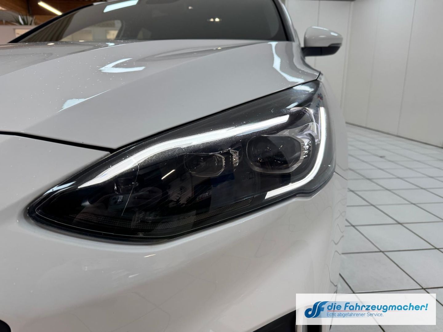 Fahrzeugabbildung Ford Focus ST-Line X AD Navi Digitales Cockpit LED Bl