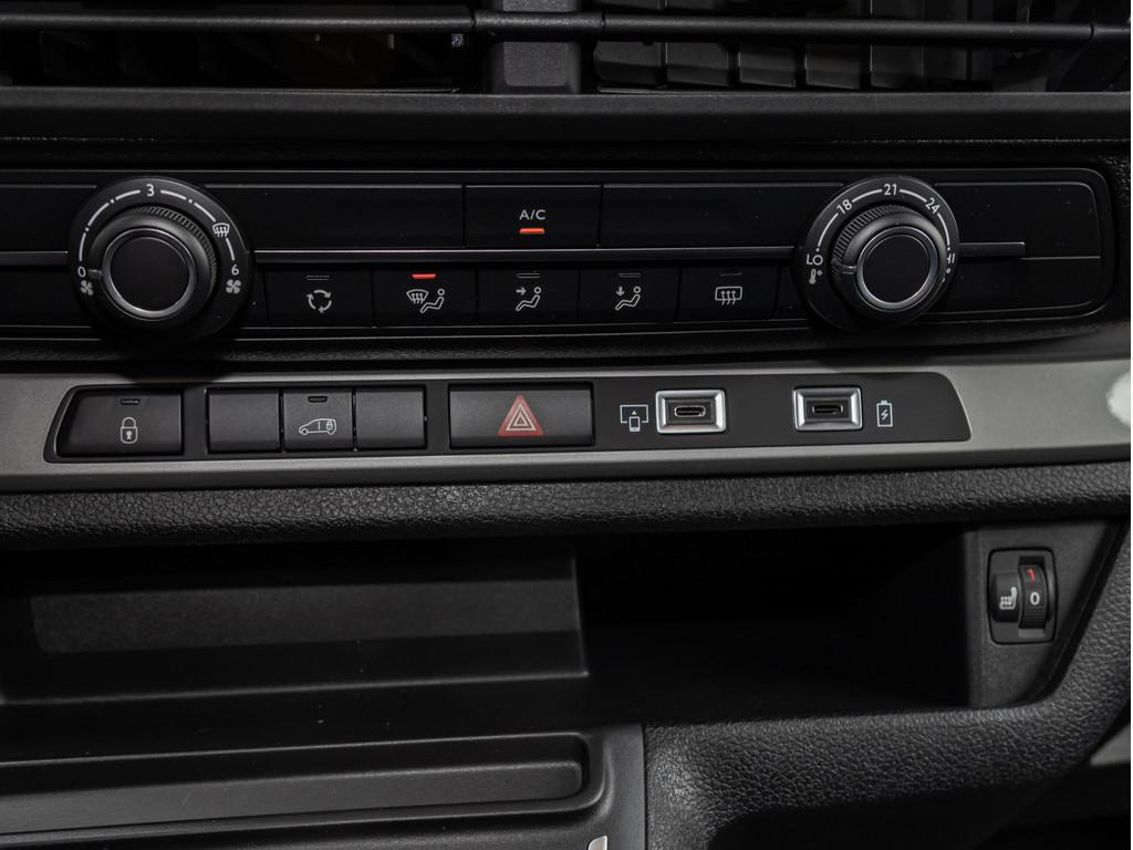 Peugeot EXPERT Kastenwagen 1.5 Diesel 120 M L2 SHZ NAVI