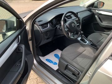 Skoda Octavia - 2