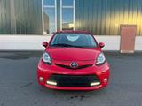 Toyota Aygo AYGO Cool Go 1 Hand Scheckheft Navi - Toyota Aygo (X): Rot