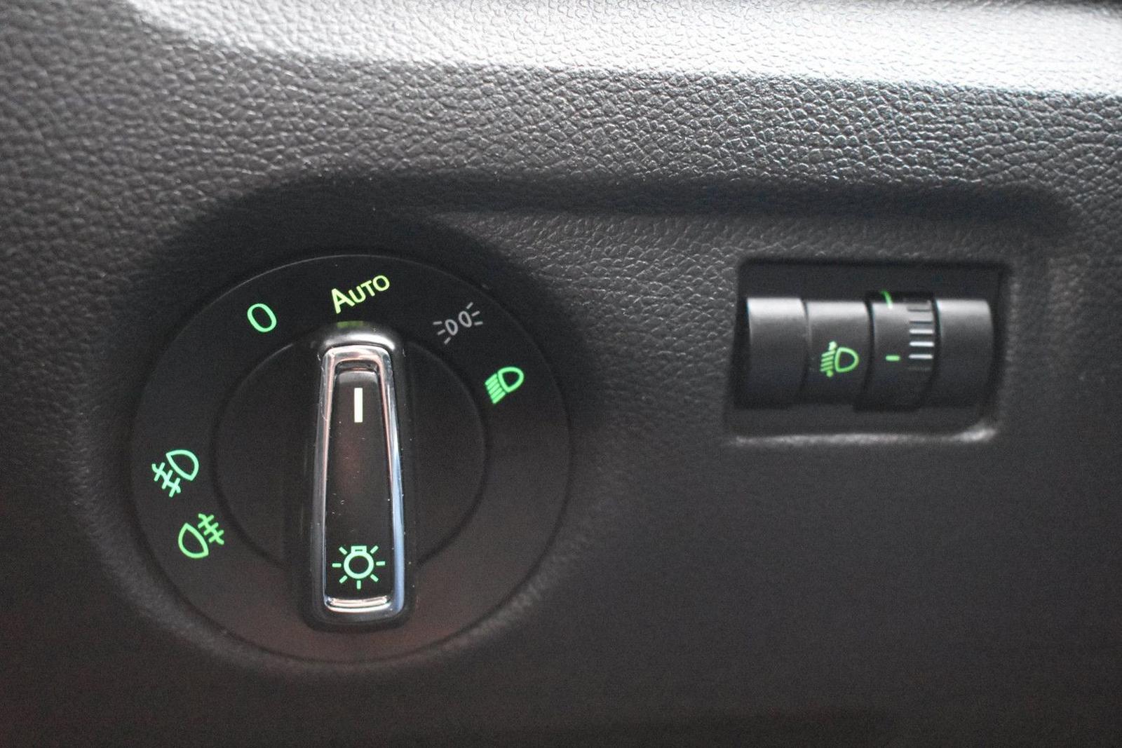 Skoda Fabia 2010 — photo 19
