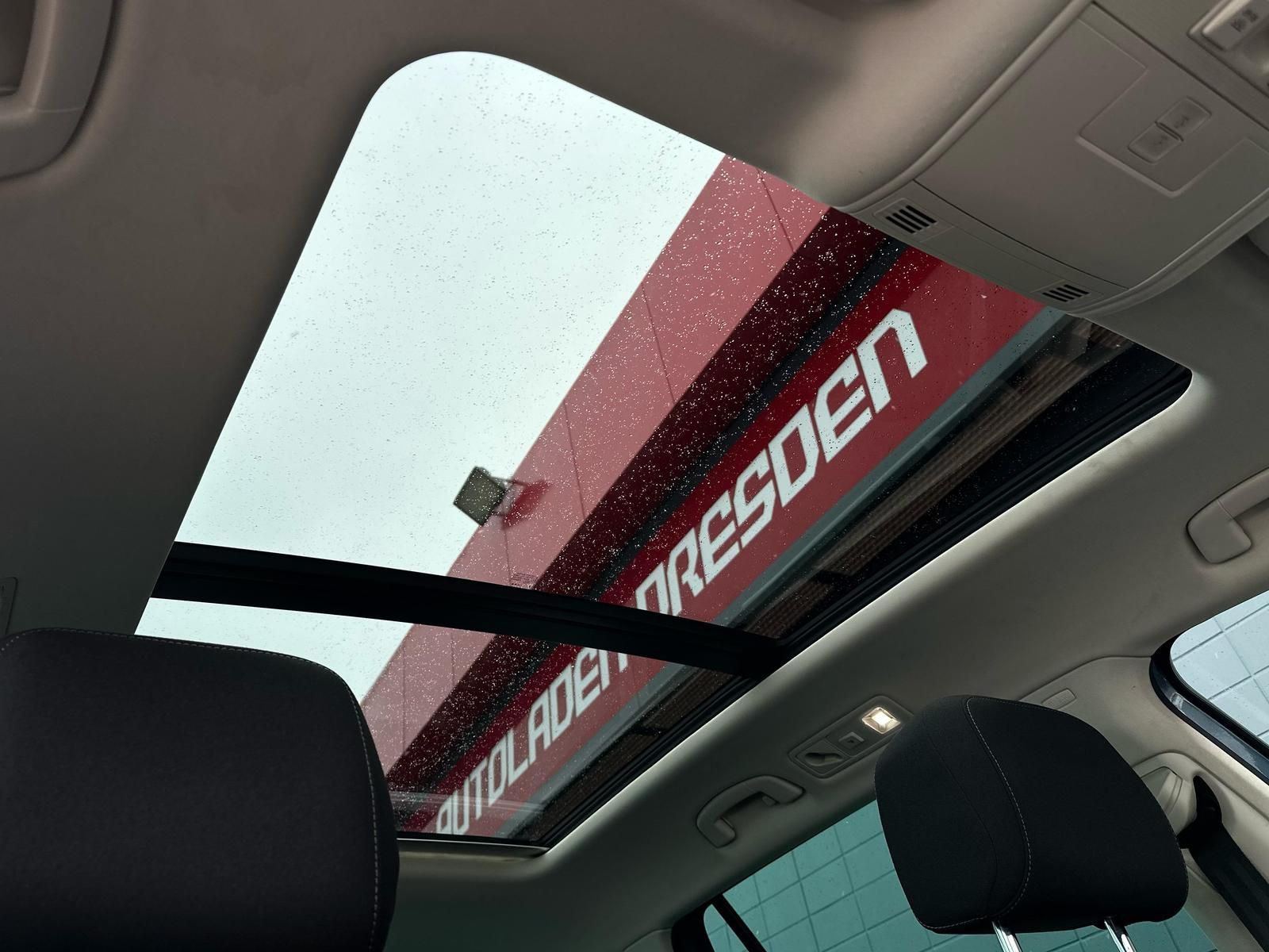 VW Passat 2.0TDI COMFORTLINE AHK#SHZ#ACC#NAVI#PANO - Image 22