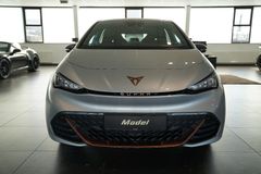 CUPRA Born Edition Dynamic | Navi | ACC | 360° CUPRA Born Edition Dynamic | Navi | ACC | 360°