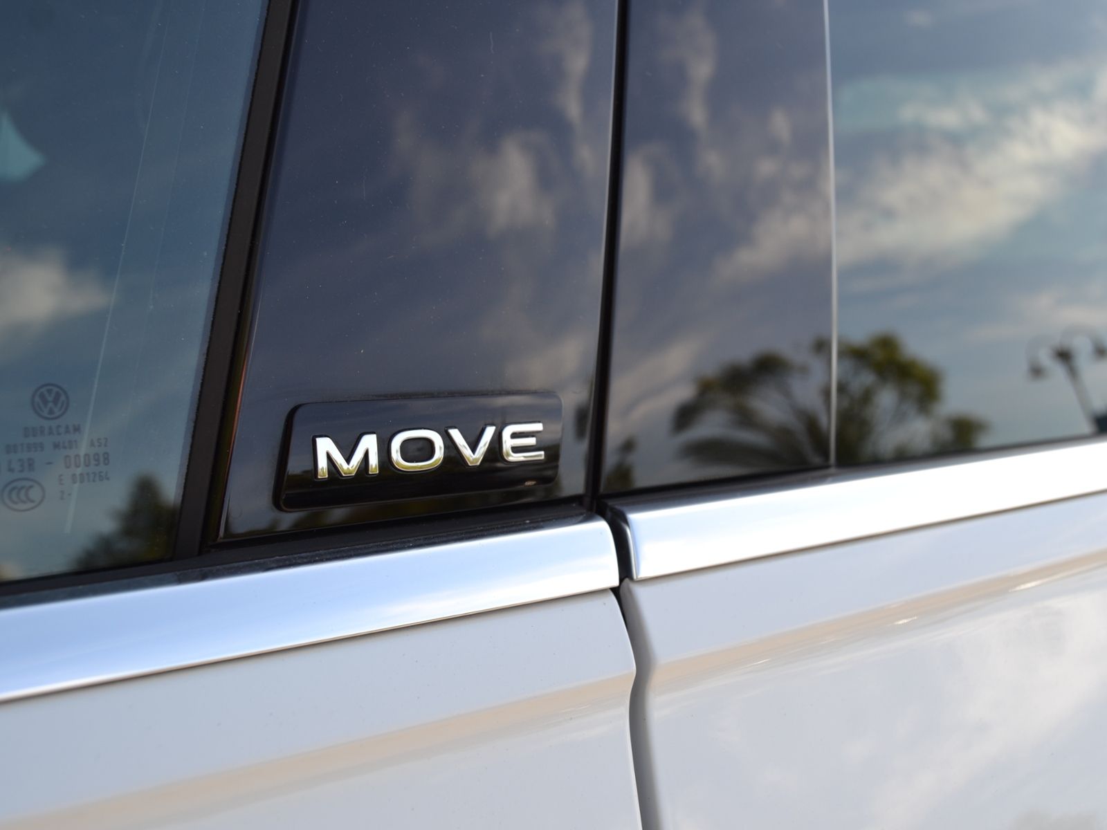 Tiguan 1.5 TSI Move AHK/IQ.DRIVE/LED/18-ZOLL/NAV