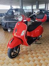 Piaggio Vespa 300 GTS - MOFA AUTOMATIK