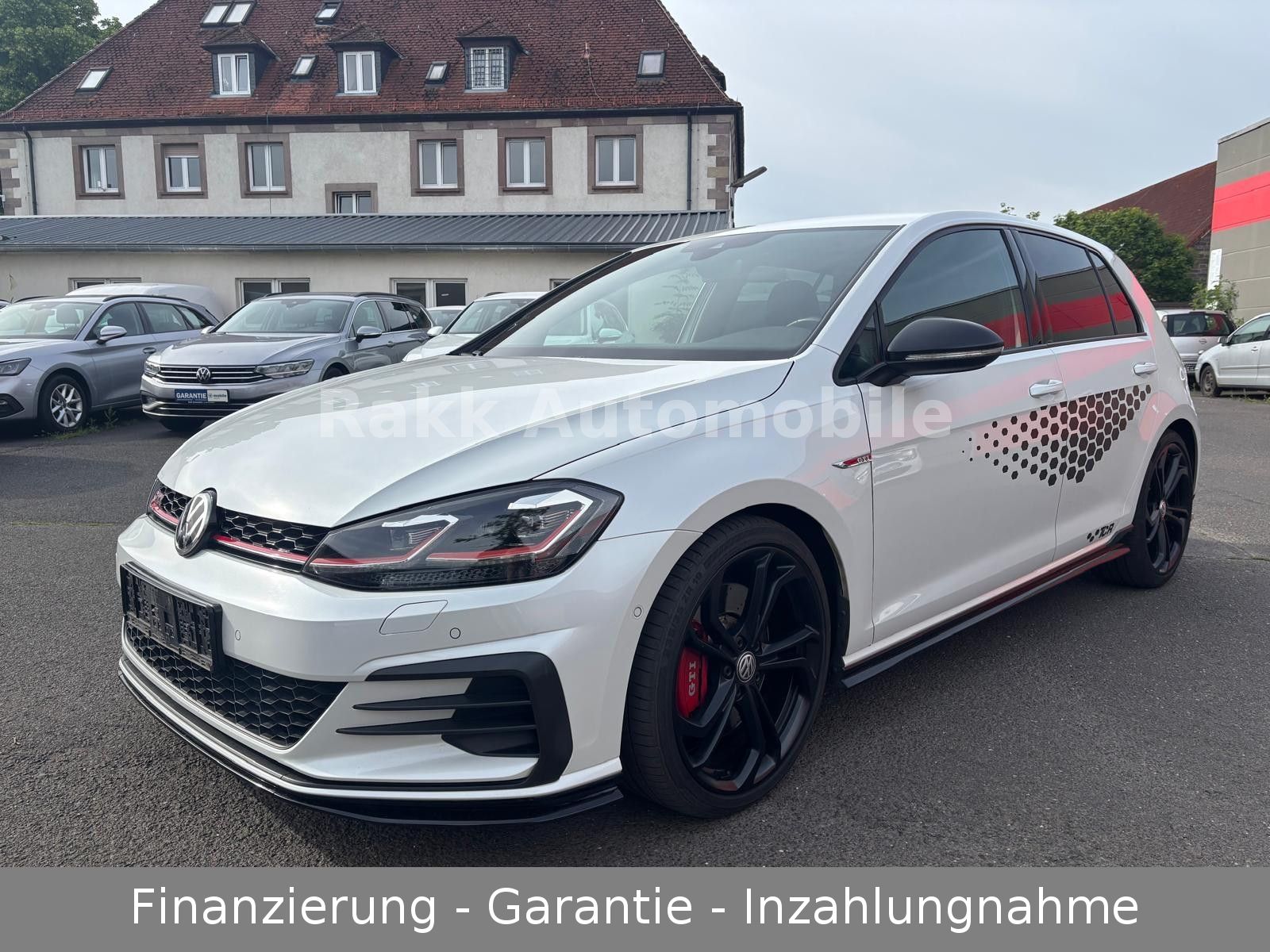 Fahrzeugabbildung Volkswagen Golf GTI TCR AKRAPOVIC-DYNAUDIO-ACC-RFK-DCC-ALC.