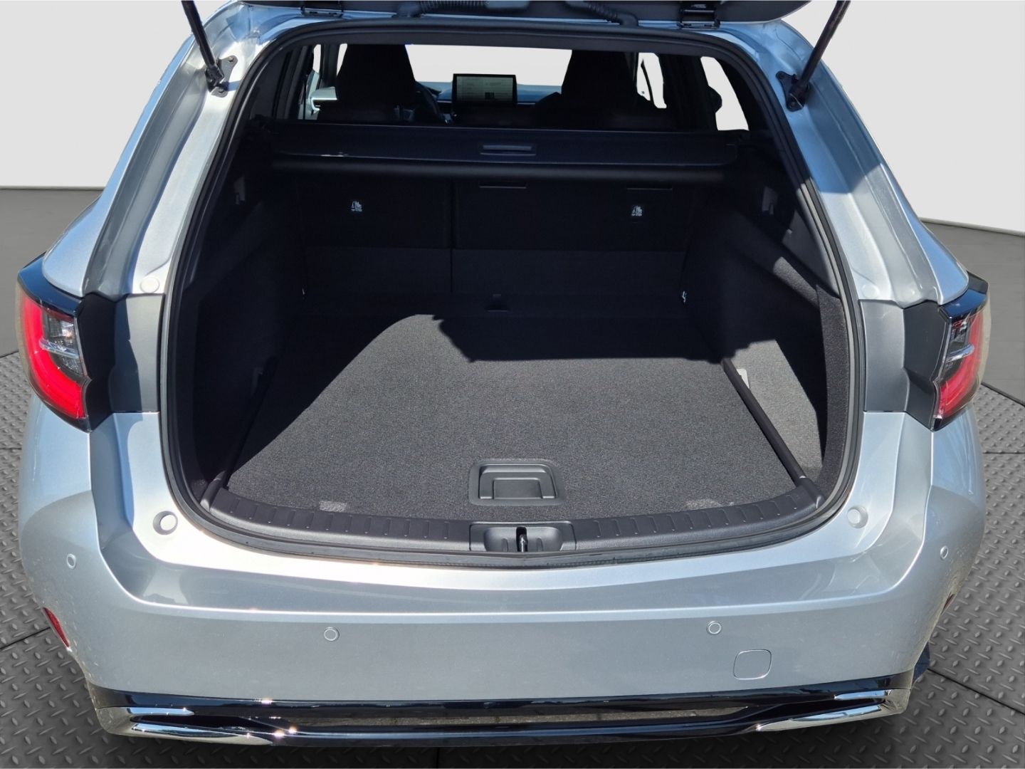 Suzuki Swace - Bild 20