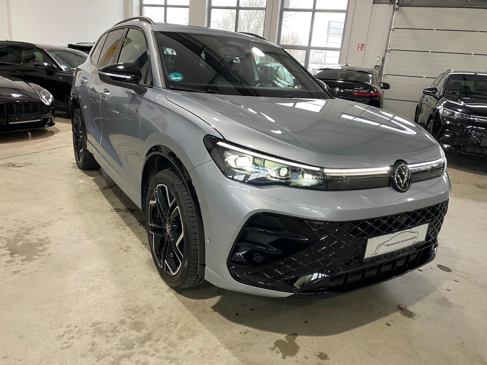 Fahrzeugabbildung Volkswagen Tiguan 2.0 TDI 4M R-Line/Leder/Pano/Matrix/AHK/