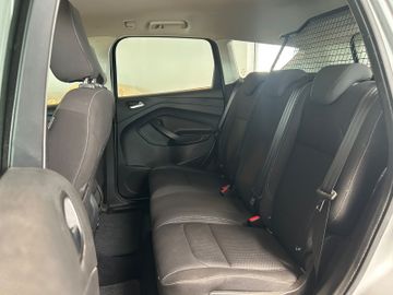 Ford Kuga - 10