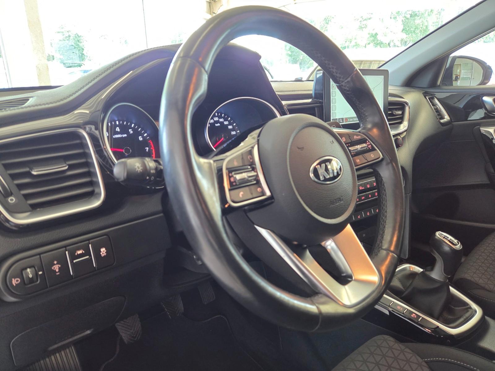 Kia cee'd / Ceed Vision