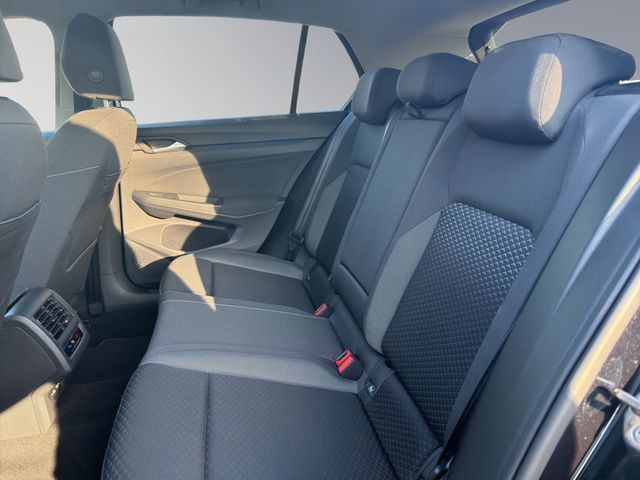 Golf VIII Active 2.0 TDI DSG SHZ NAVI ACC LED