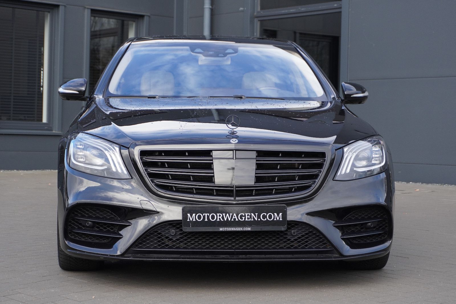 Fahrzeugabbildung Mercedes-Benz S 560 4Matic L