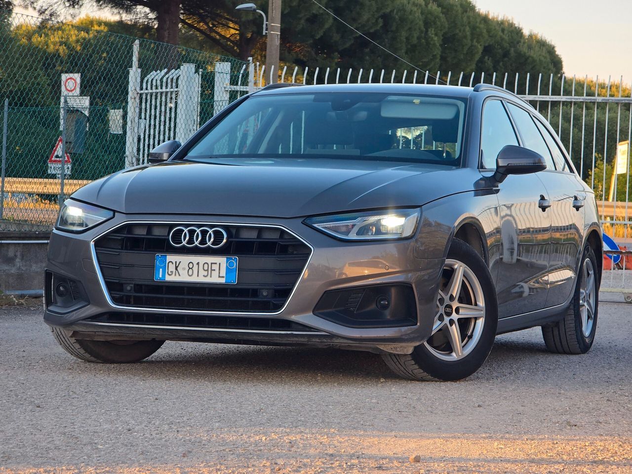 Audi A4 Avant 40 TDI S tronic Business