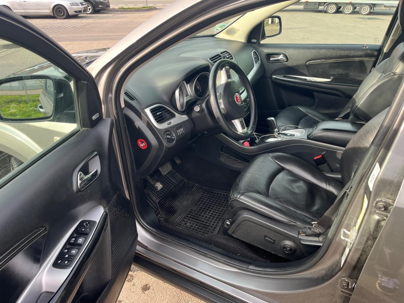 Fiat Freemont Lounge AWD (AUTOMATIK)