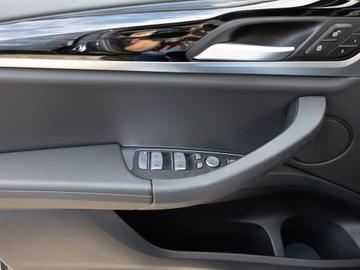 صورة مصغرة 30 لـ 2024 BMW IX3
