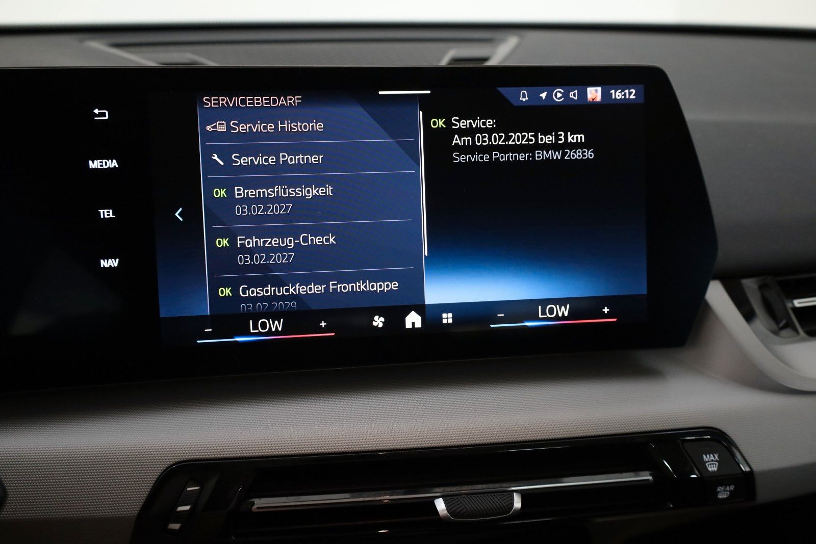 Fahrzeugabbildung BMW iX2 20 eDrive,Navi,LED,SH,Kamera,Ausparkassist
