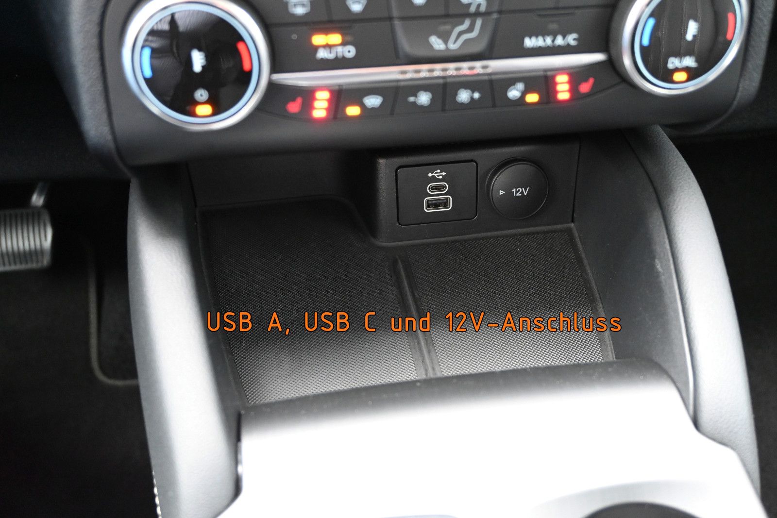 Fahrzeugabbildung Ford Kuga 2.0 D Aut. 4WD VIGNALE °ACC°HEAD-UP°STANDHZ
