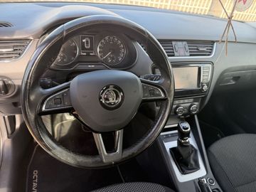 Skoda Octavia - 8