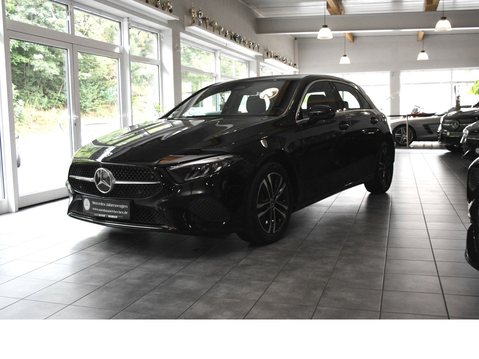 Fahrzeugabbildung Mercedes-Benz A 180 Progres.Advanced *LED*Totwinkel*360°Kamera