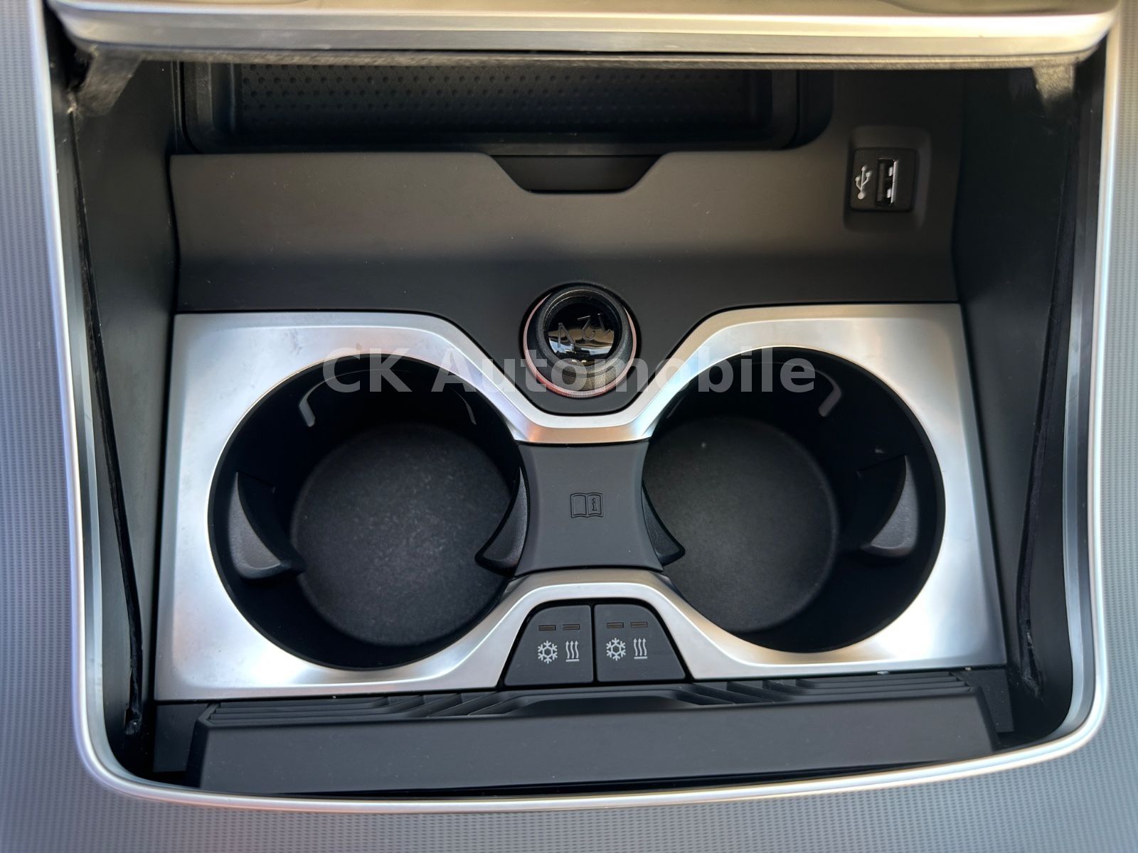 Fahrzeugabbildung BMW X5 xDrive 30d M-Sport/Navi/Head-Up/LED/22 Zoll