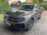 Volkswagen Touareg Elegance V6 TDI Facelift MJ24 Leder 21" - Volkswagen Touareg: Facelift