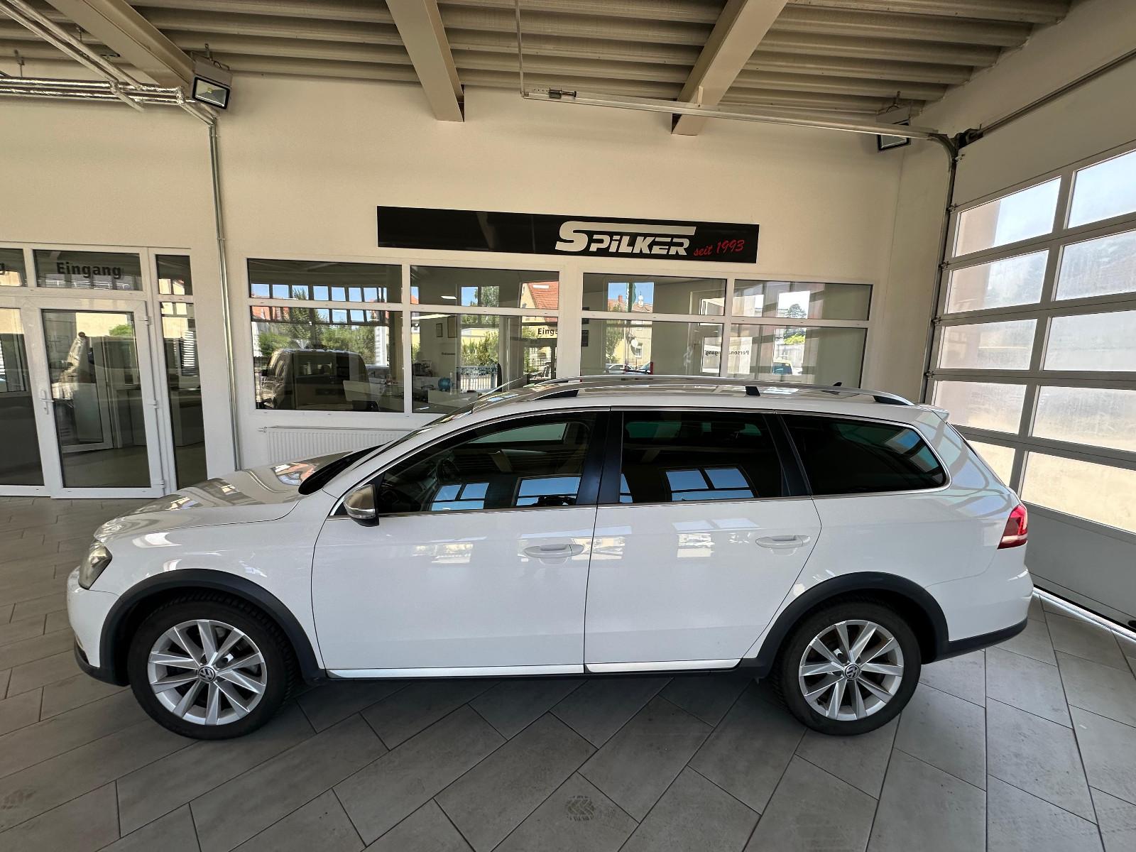 Volkswagen Passat TSI DSG 4MOTION Alltrack Leder/ Xen. /Nav