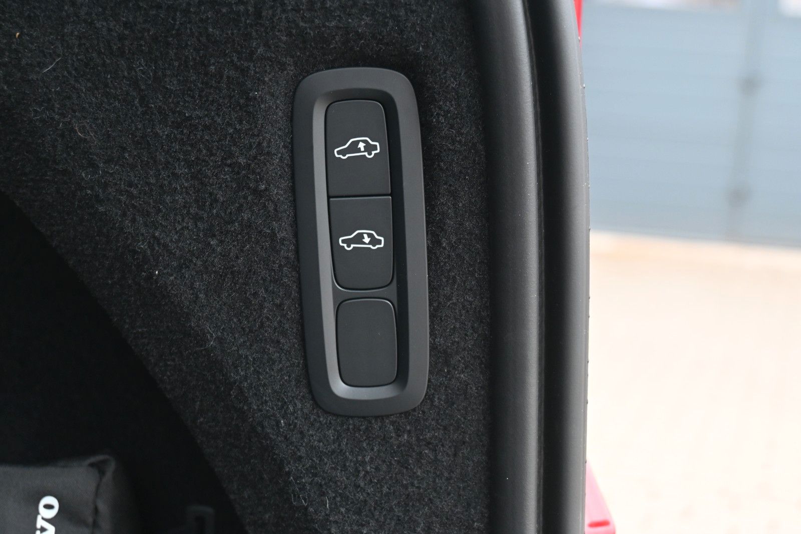 Fahrzeugabbildung Volvo B5 AWD Ultimate Dark *HUD*B&W*LUFT*MASS*AHK*